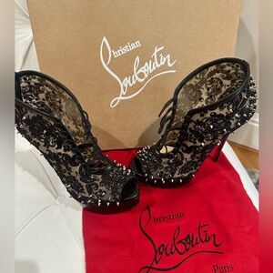 Womens, Christian Louboutin, black platform heel lace booties, size 37.5